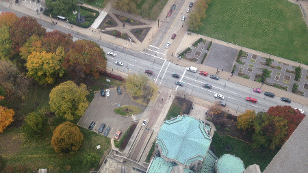 Video of cars on Forbes Ave from the Cathedral of Learning